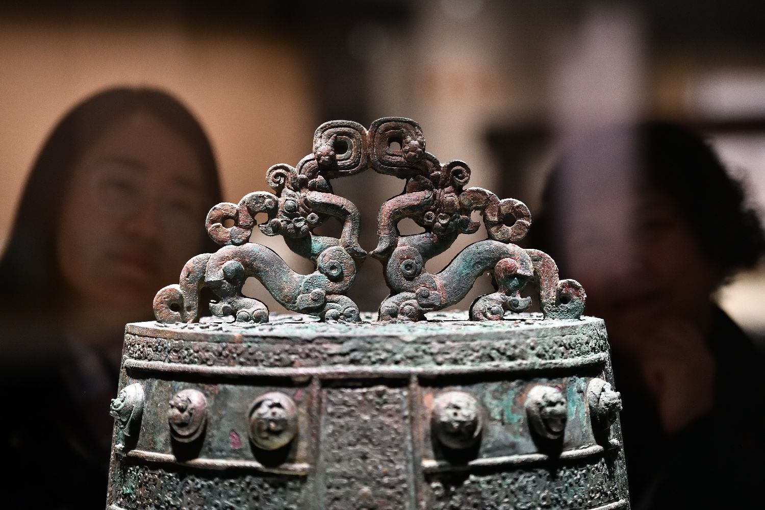 蛇年将至探访山西青铜博物馆里的“蛇元素”